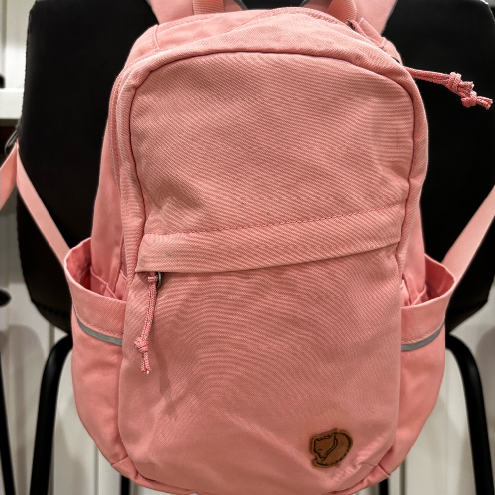 Fjallraven Raven Mini Pink Backpack